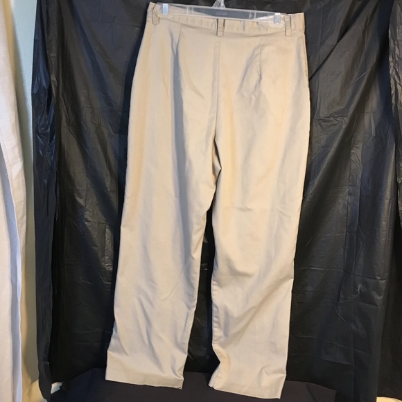 EUC Bobbie Brooks Khaki pleated pants 16 Petite - Picture 5 of 7